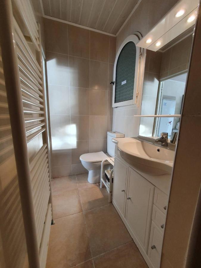 Studio Cosy Avec Grande Terrasse Au Calme Villa Saint-Cyr-sur-Mer Eksteriør billede